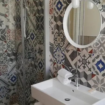 Oda ve Kahvaltı Il Melograno 3*