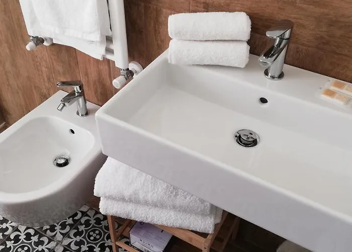 فندق مبيت وإفطار Il Melograno غارْدا