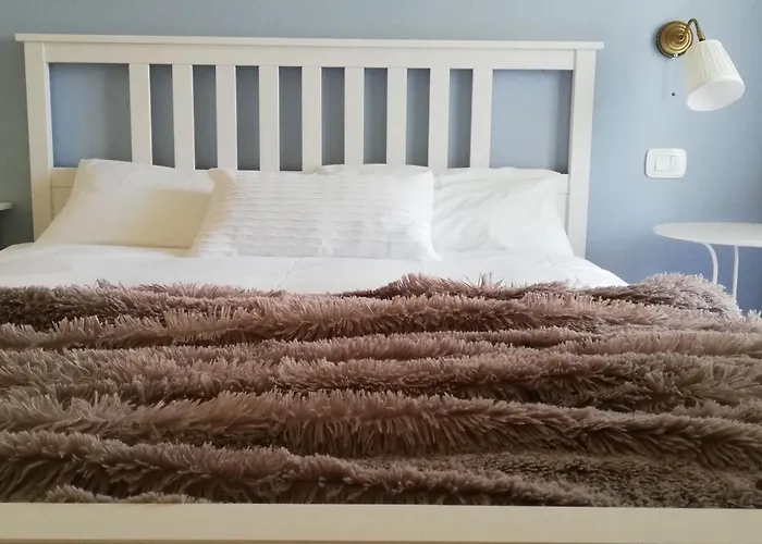 住宿加早餐酒店 Il Melograno 加尔达